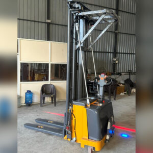 Electric Stacker 1.5Ton 6.5Mtr Lift Height