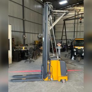 Electric Stacker 1.5Ton 6.5Mtr Lift